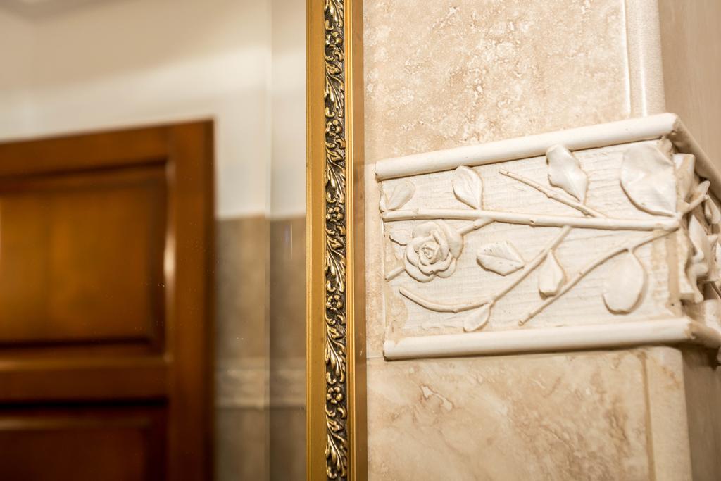 Chic Apartment Braşov Eksteriør billede